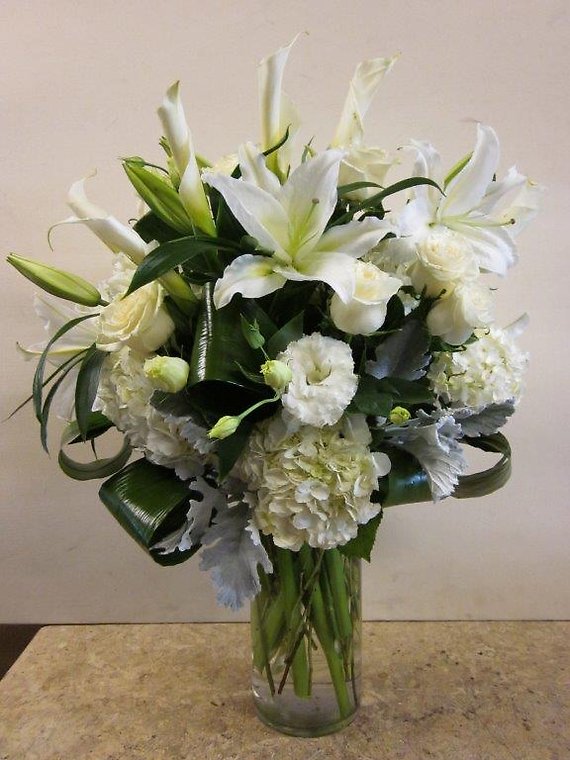 Santa Monica Flowers White Calla\'s