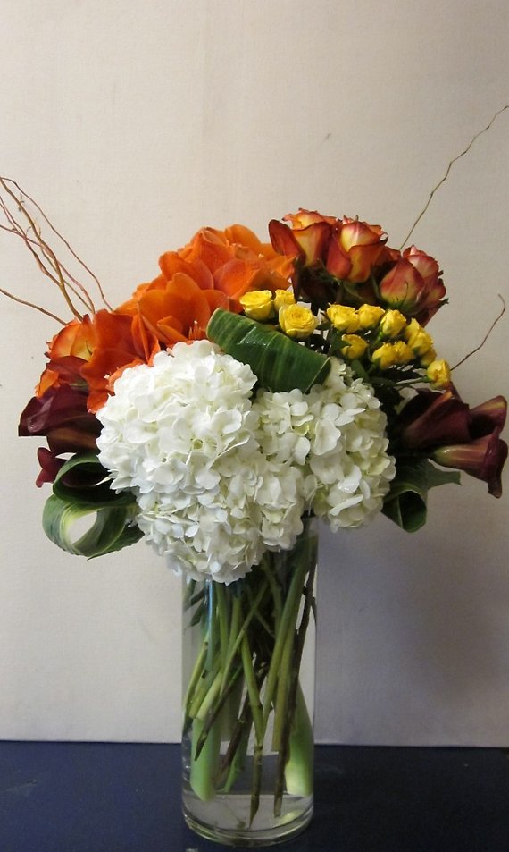 Ann\'s Flowers Royal Blooms